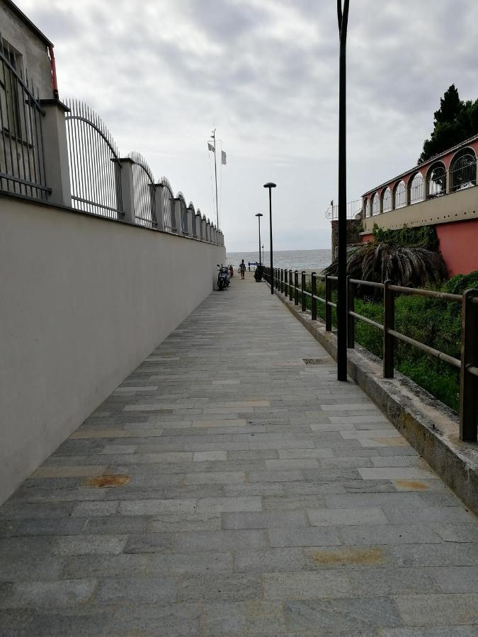 Music & Beach Daire Savona Dış mekan fotoğraf